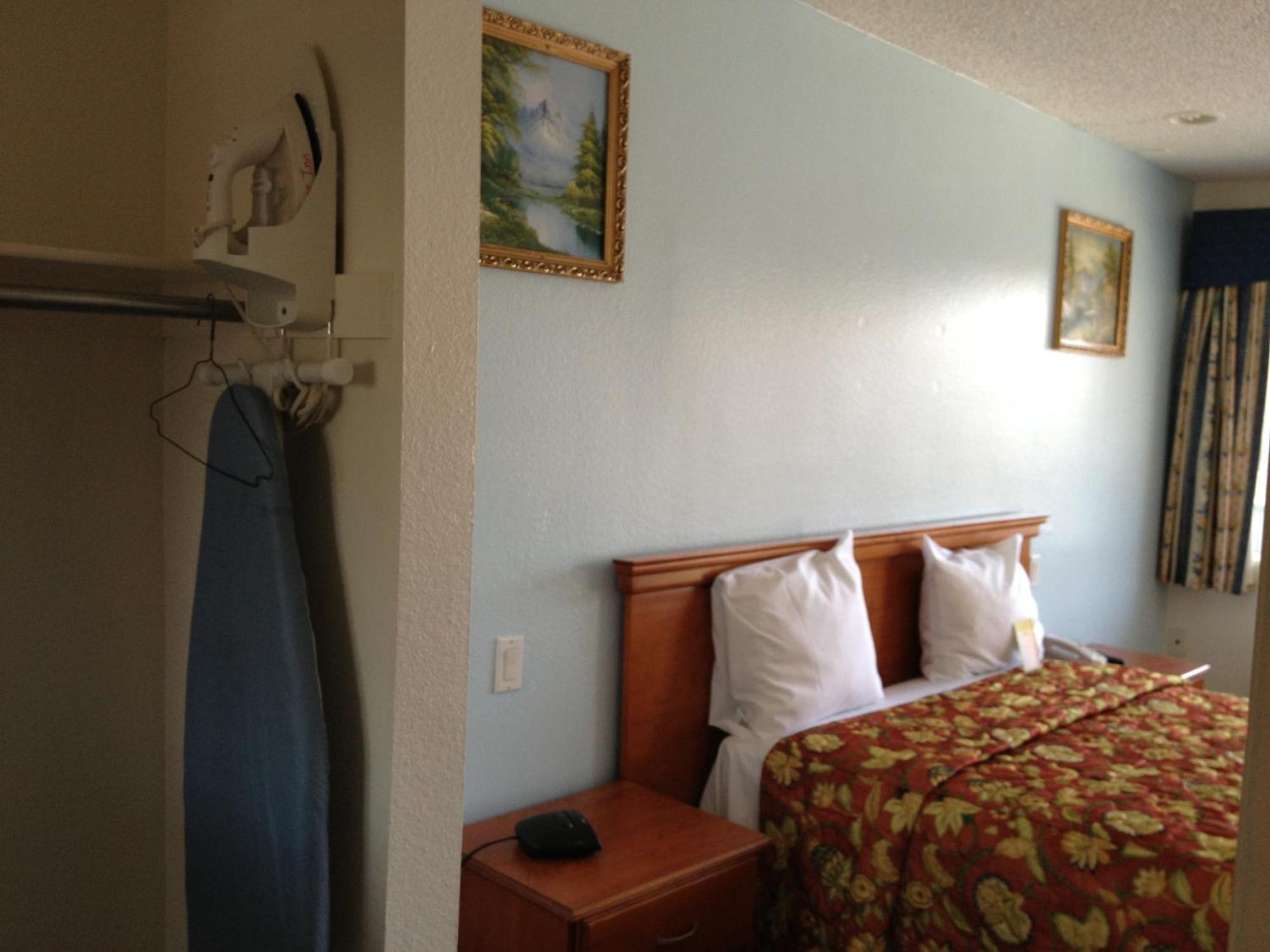 Scottish Inns Long Beach Zewnętrze zdjęcie