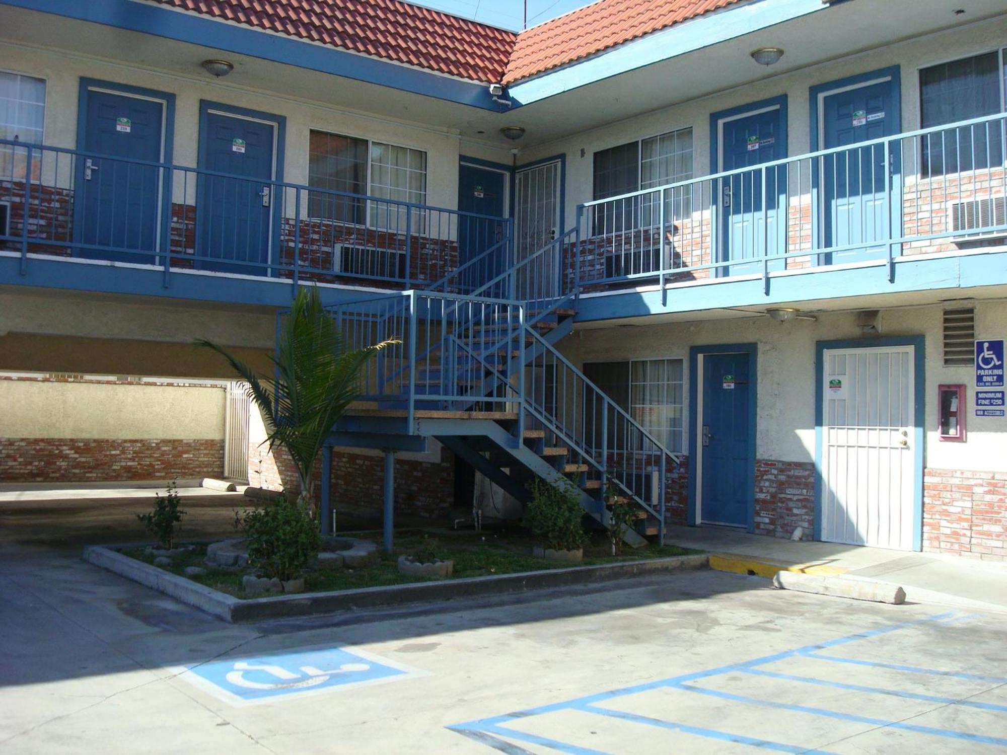 Scottish Inns Long Beach Zewnętrze zdjęcie